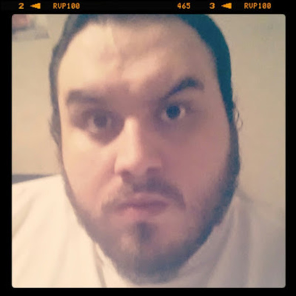 Meet your Posher, Chris - Picture 1 of 1